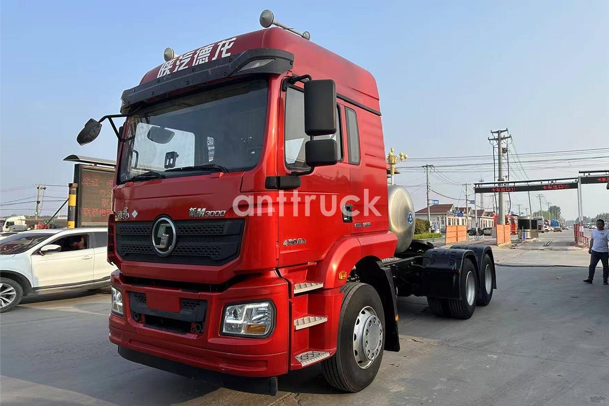 The Shacman M3000 6X4 Tractor Is Special