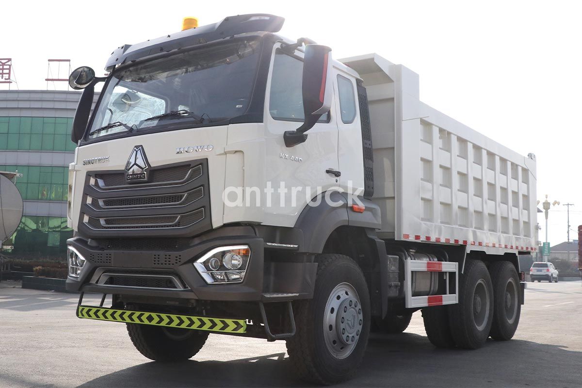 Le Camion-Benne Sinotruk HOWO NX 6X4 Est Spécialement Conçu 
