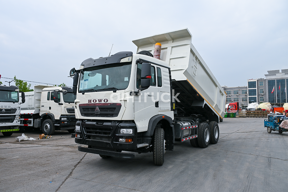The HOWO TX 6X4 Dump Truc