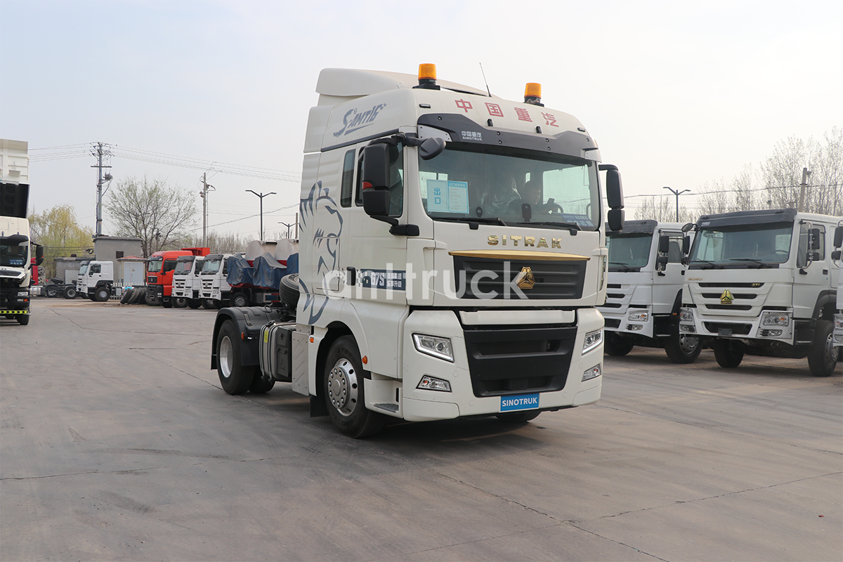 The Sitrak 4X2 Truck Head